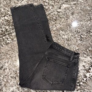 Abercrombie & Fitch - The Ankle Straight - Ultra High Rise - Distressed Black